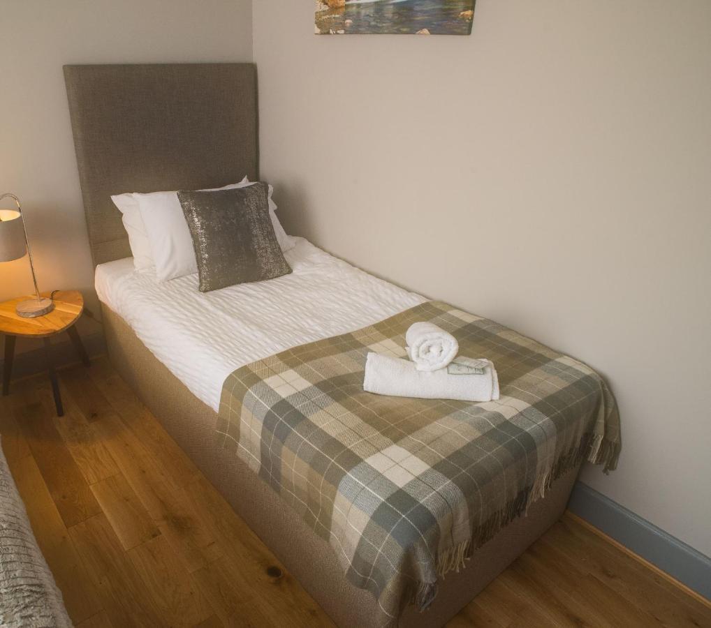 Luxury Super Central Cottage With A Hot Tub/ Gym Portree Exteriér fotografie